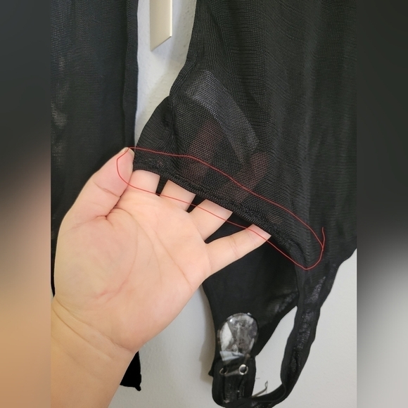 Good American Mock Neck Sheer Bodysuit - Picture 7 of 9